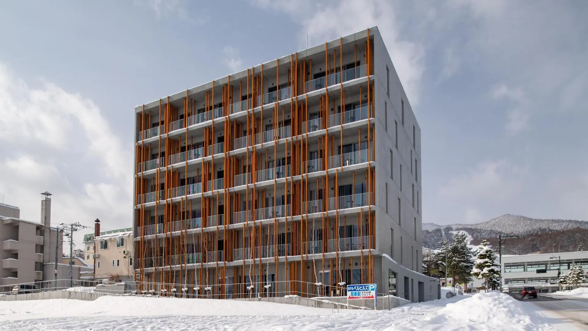 Aparthotel Fenix West NakaNakafurano  Nakafurano
