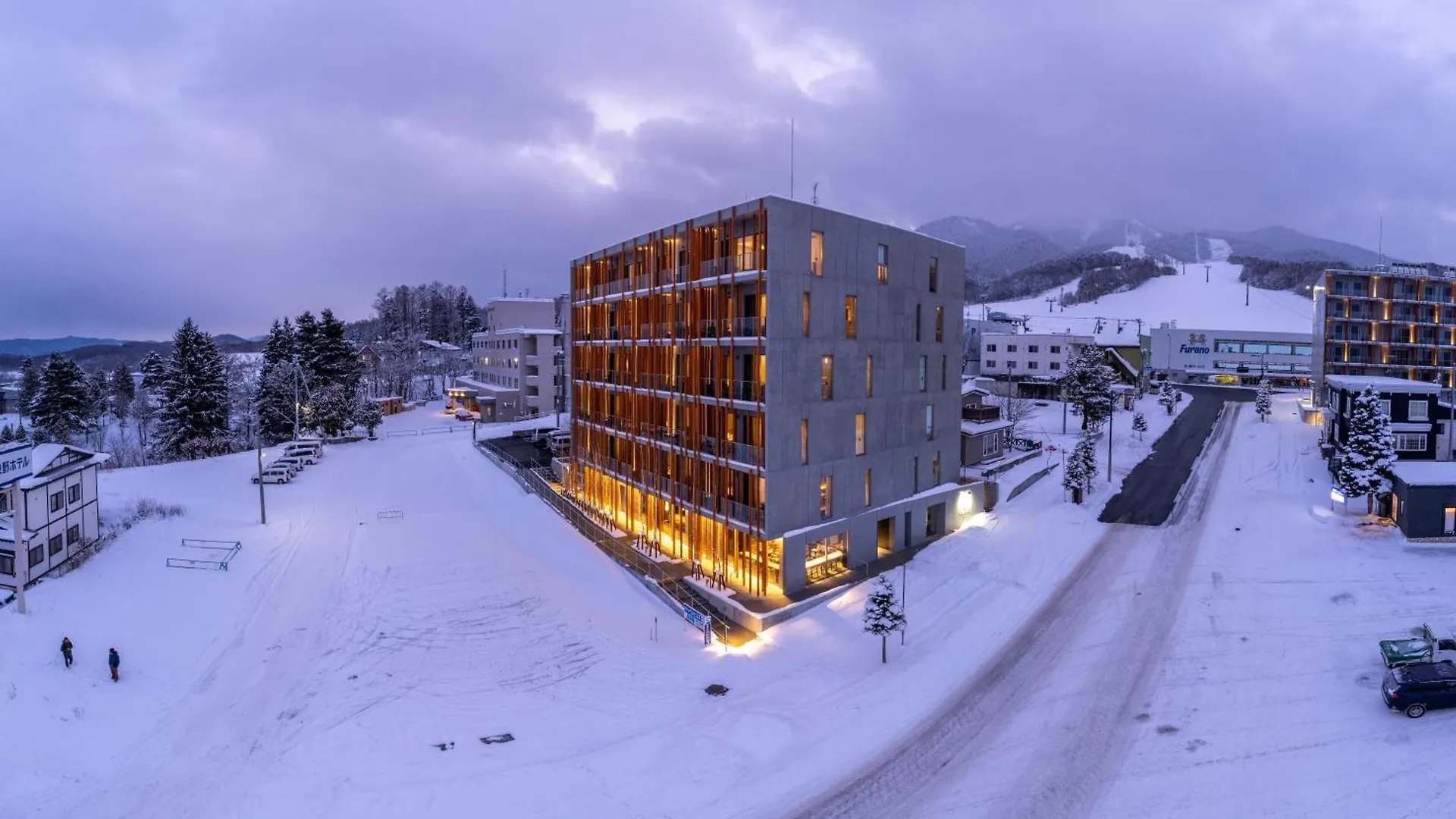Fenix West Aparthotel NakaNakafurano  Nakafurano