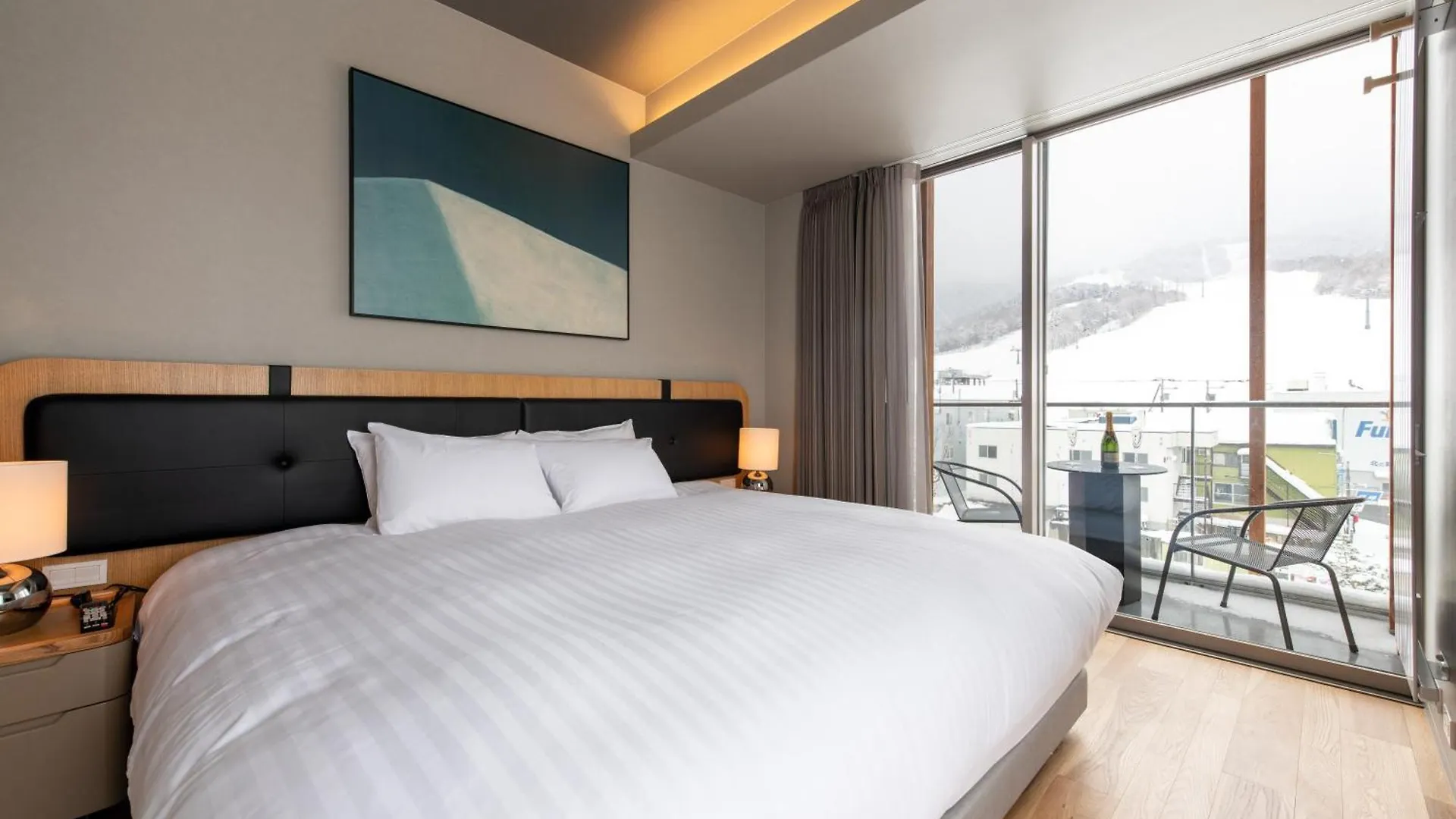 Fenix West Aparthotel NakaNakafurano  Nakafurano