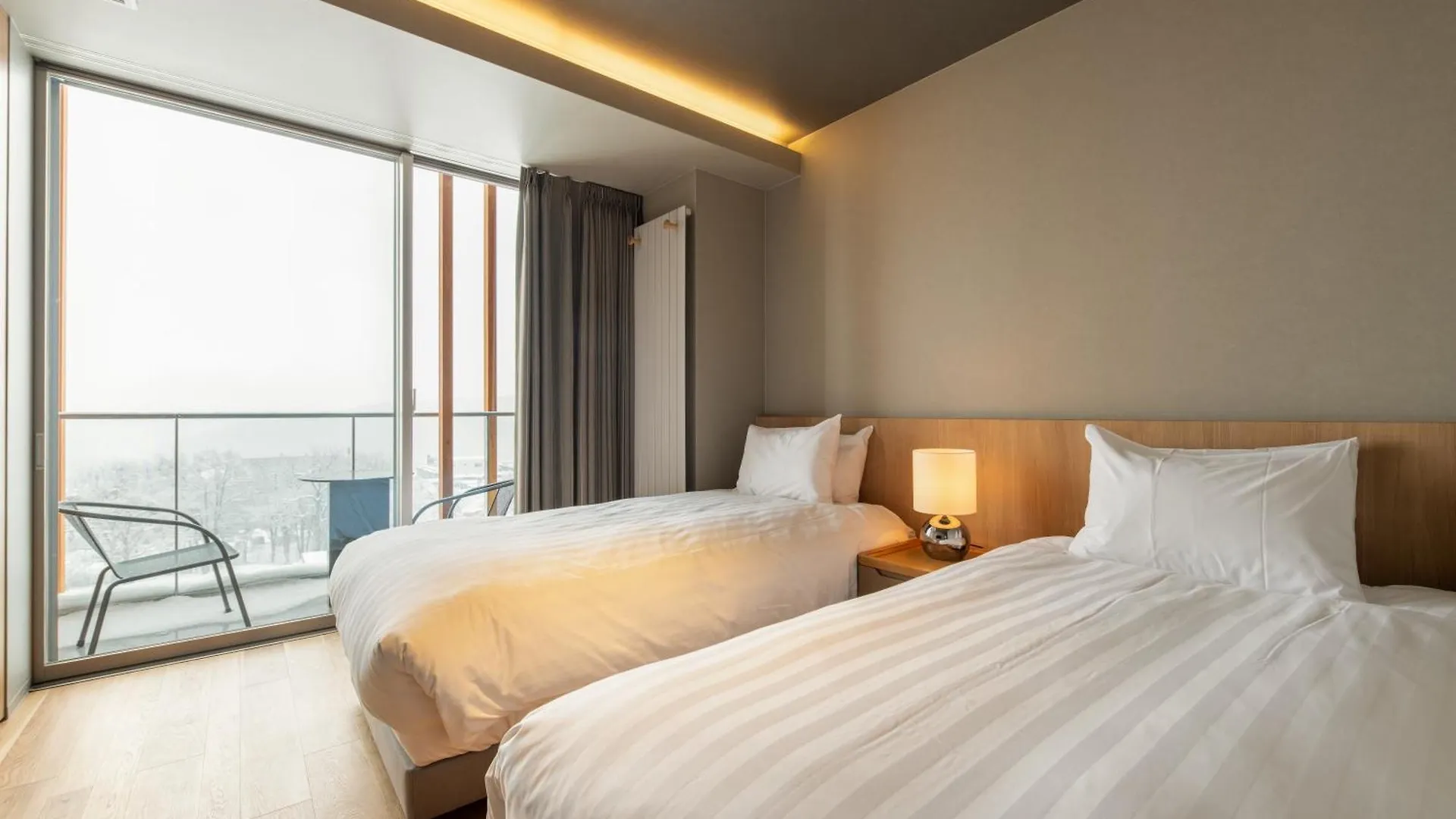 Fenix West Aparthotel NakaNakafurano